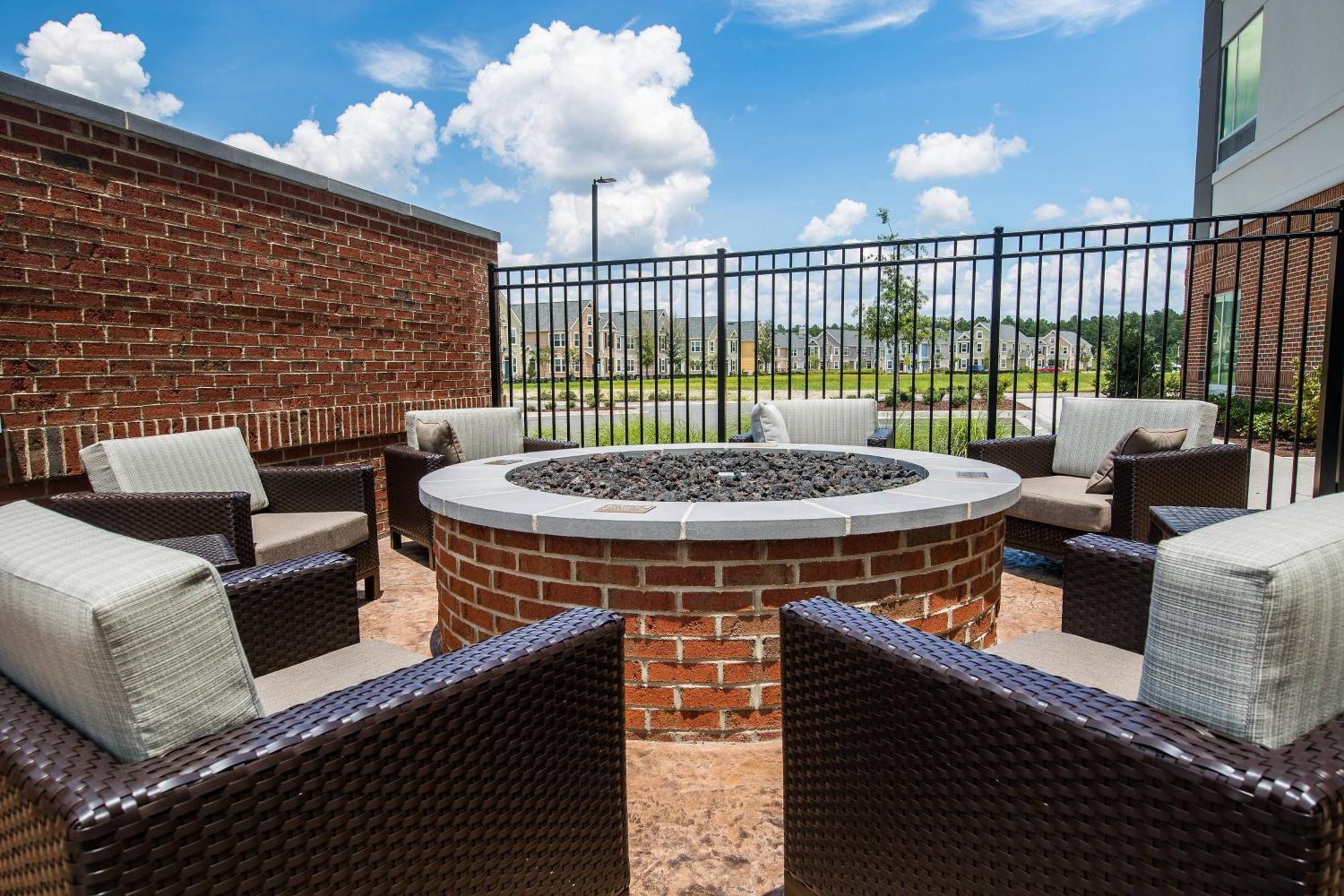 Courtyard By Marriott Columbia Cayce Otel Dış mekan fotoğraf